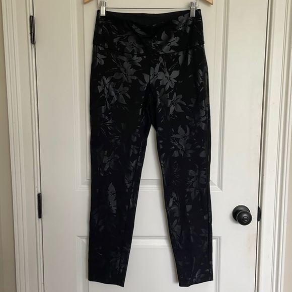 Soft Surroundings Women’s Ponte Floral Pull-on Straight Pants Black S - Picture 1 of 6